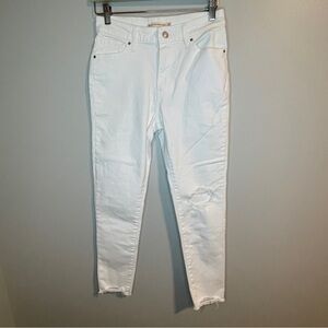 Levi's Women's White High Rise Distressed Skinny Jeans